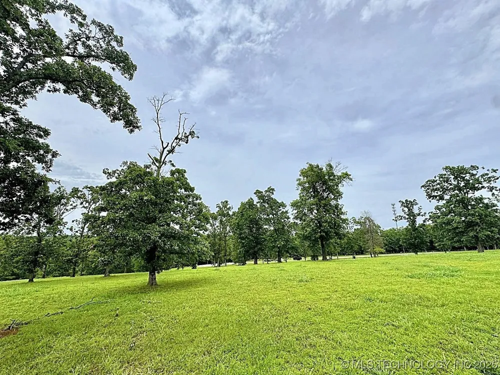 810 Ridgeview Drive Tahlequah, OK 74464