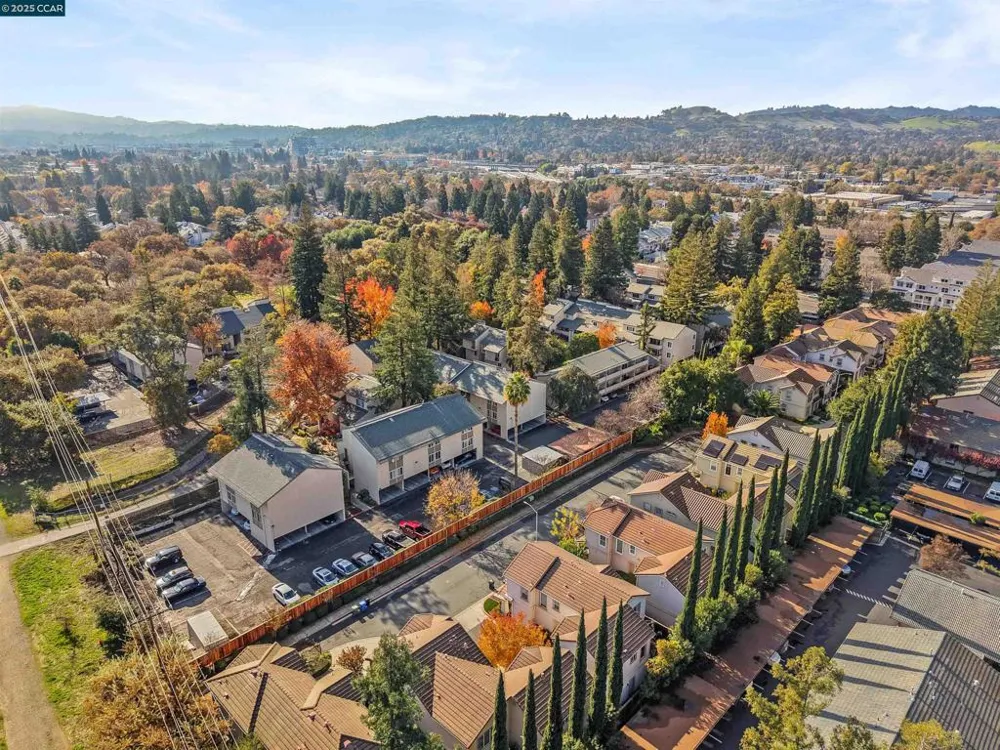 2720 Oak Rd #129 Walnut Creek, CA 94597