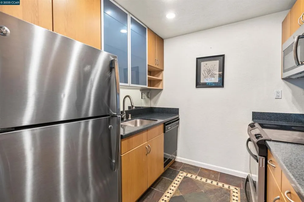 2720 Oak Rd #129 Walnut Creek, CA 94597