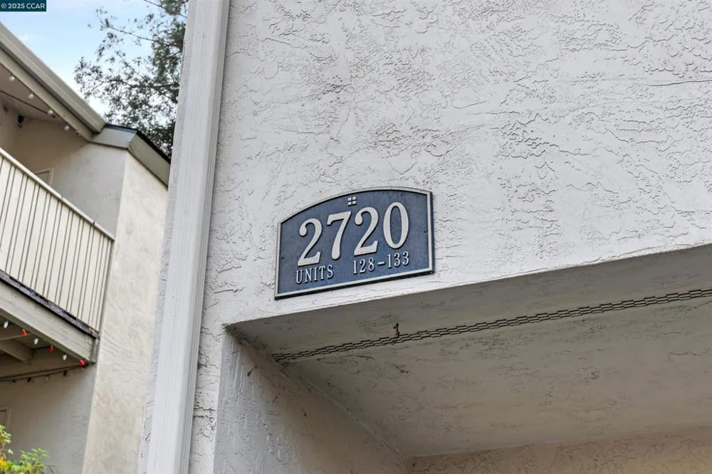 2720 Oak Rd #129 Walnut Creek, CA 94597