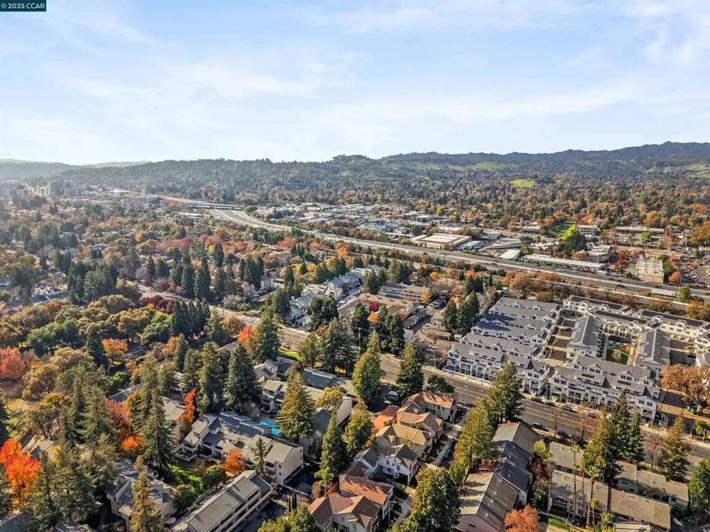2720 Oak Rd #129 Walnut Creek, CA 94597