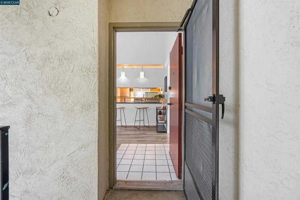 2720 Oak Rd #129 Walnut Creek, CA 94597