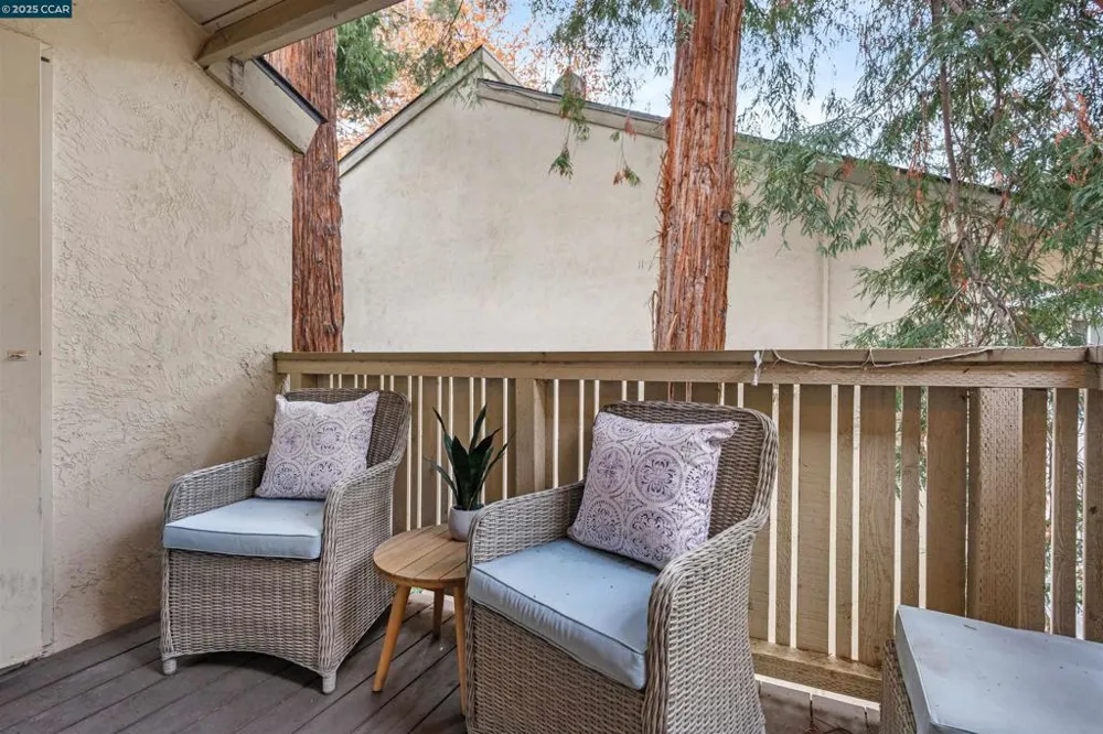 2720 Oak Rd #129 Walnut Creek, CA 94597