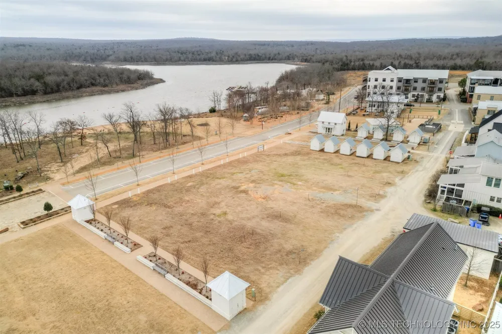 35 Water Street Carlton Landing, OK 74432