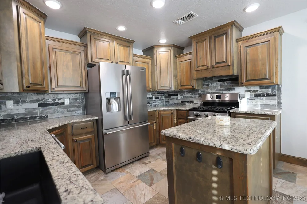 1760 Shepherd Hills Sulphur, OK 73086
