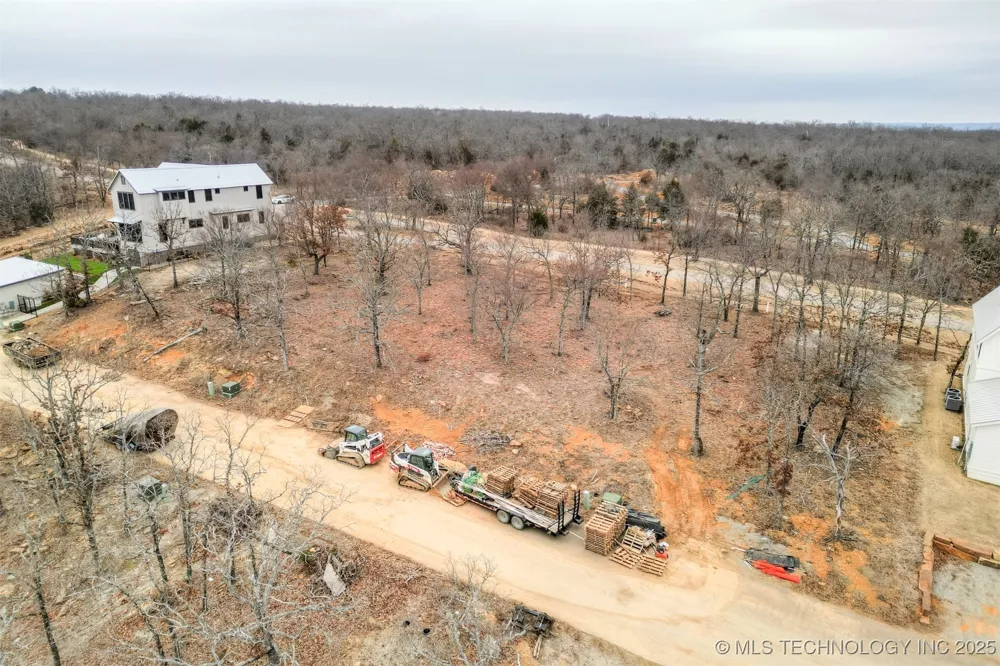 118 Ridgeline Road Carlton Landing, OK 74432