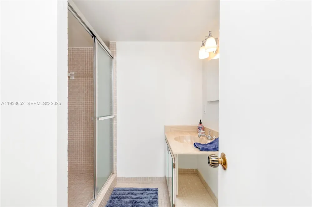2751 S Ocean Dr #208S Hollywood, FL 33019