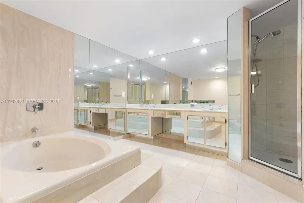 2751 S Ocean Dr #208S Hollywood, FL 33019