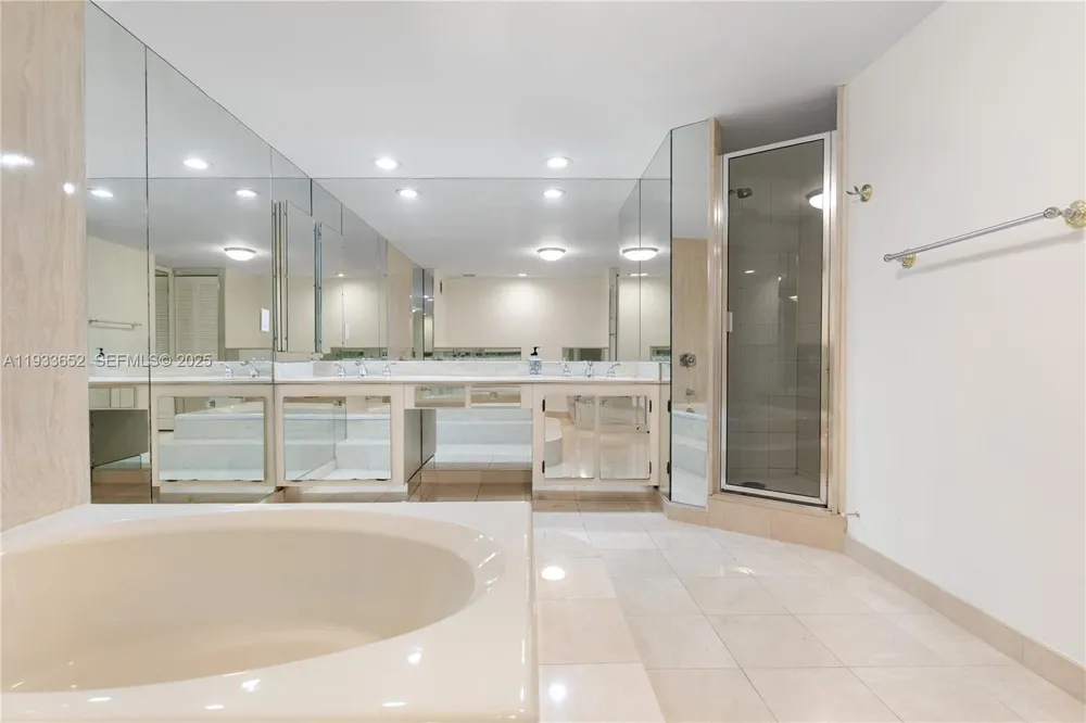 2751 S Ocean Dr #208S Hollywood, FL 33019