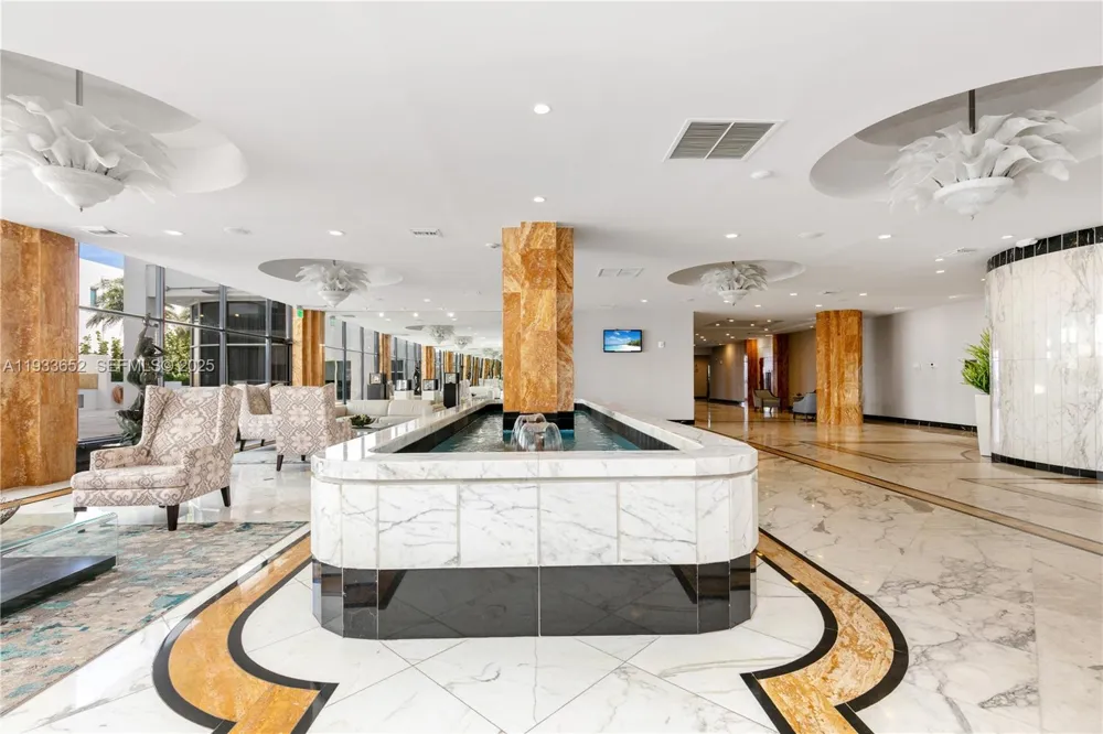 2751 S Ocean Dr #208S Hollywood, FL 33019