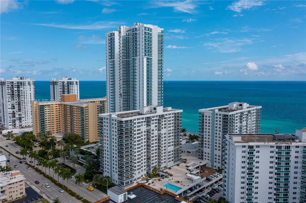 2751 S Ocean Dr #208S Hollywood, FL 33019