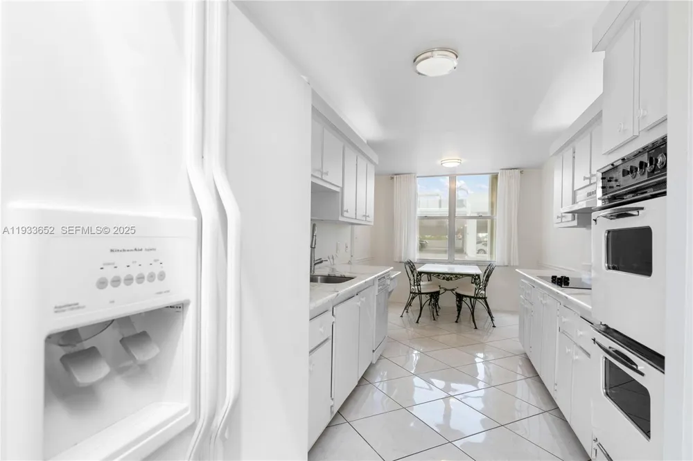 2751 S Ocean Dr #208S Hollywood, FL 33019