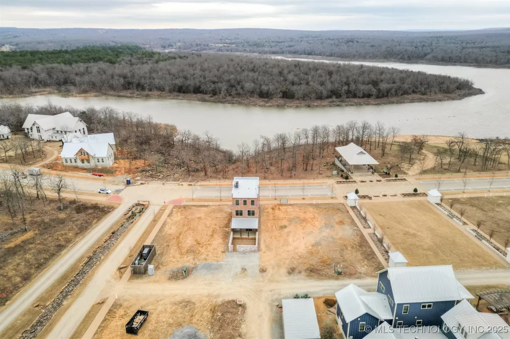 57 Water Street Carlton Landing, OK 74432
