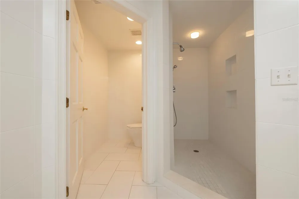 2 SEASIDE LANE #103 Belleair, FL 33756