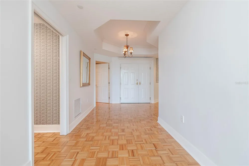 2 SEASIDE LANE #103 Belleair, FL 33756