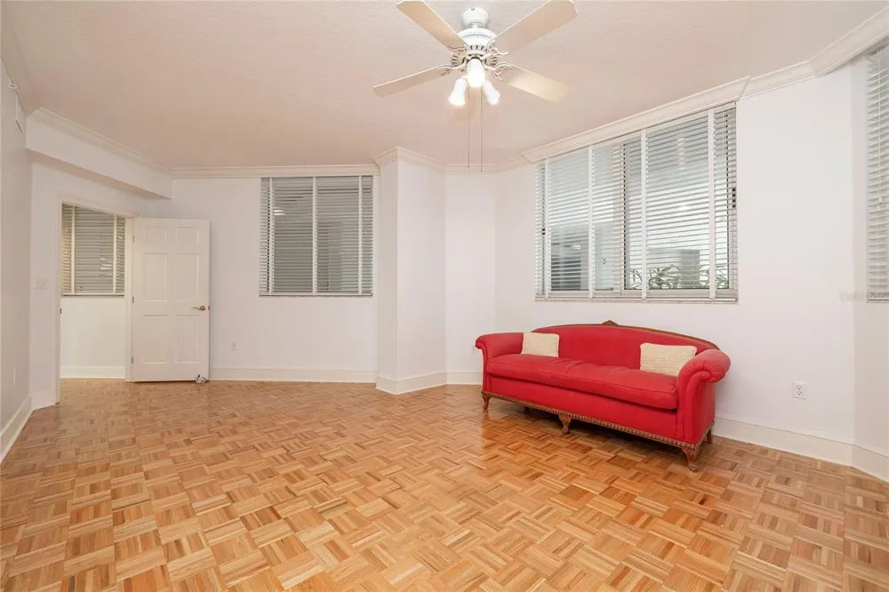 2 SEASIDE LANE #103 Belleair, FL 33756
