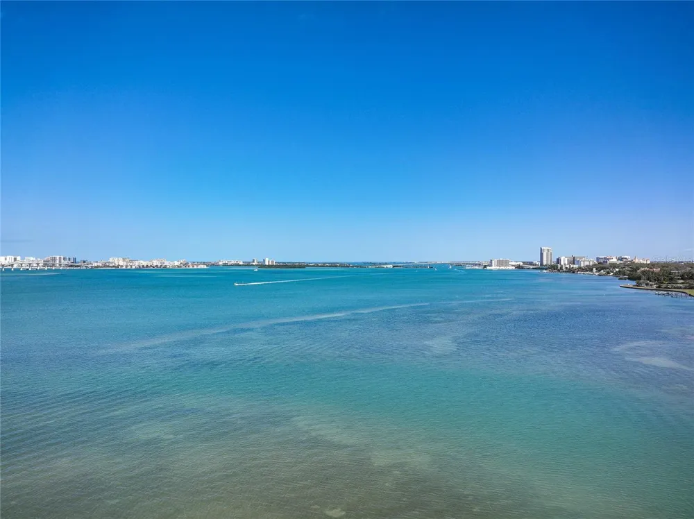 2 SEASIDE LANE #103 Belleair, FL 33756