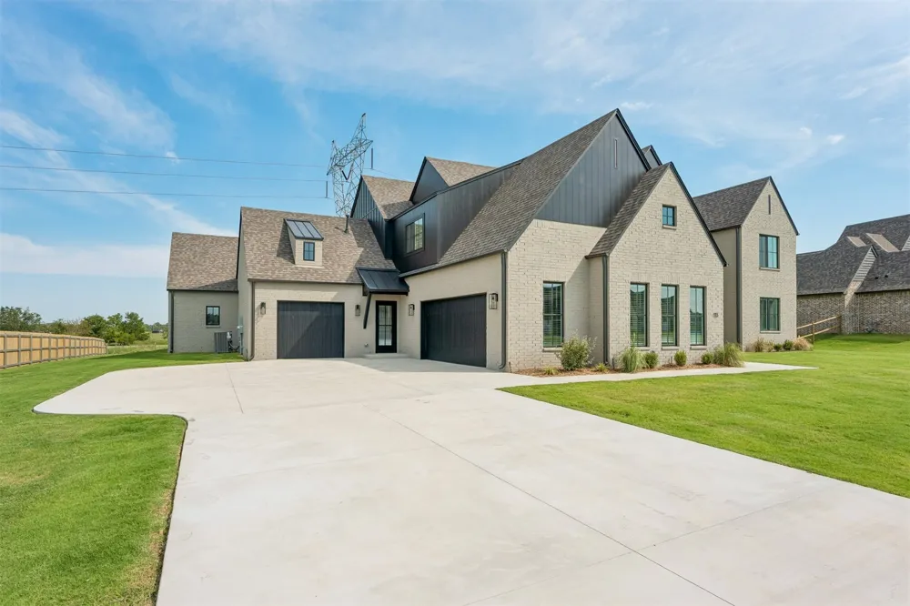 113 W 164th Place S Glenpool, OK 74033