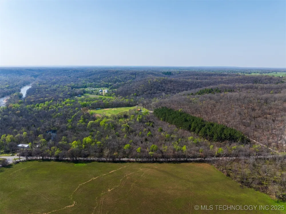 9 S 4530 ROAD Eucha, OK 74342