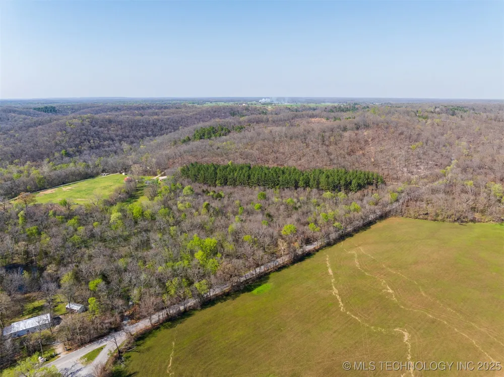 9 S 4530 ROAD Eucha, OK 74342