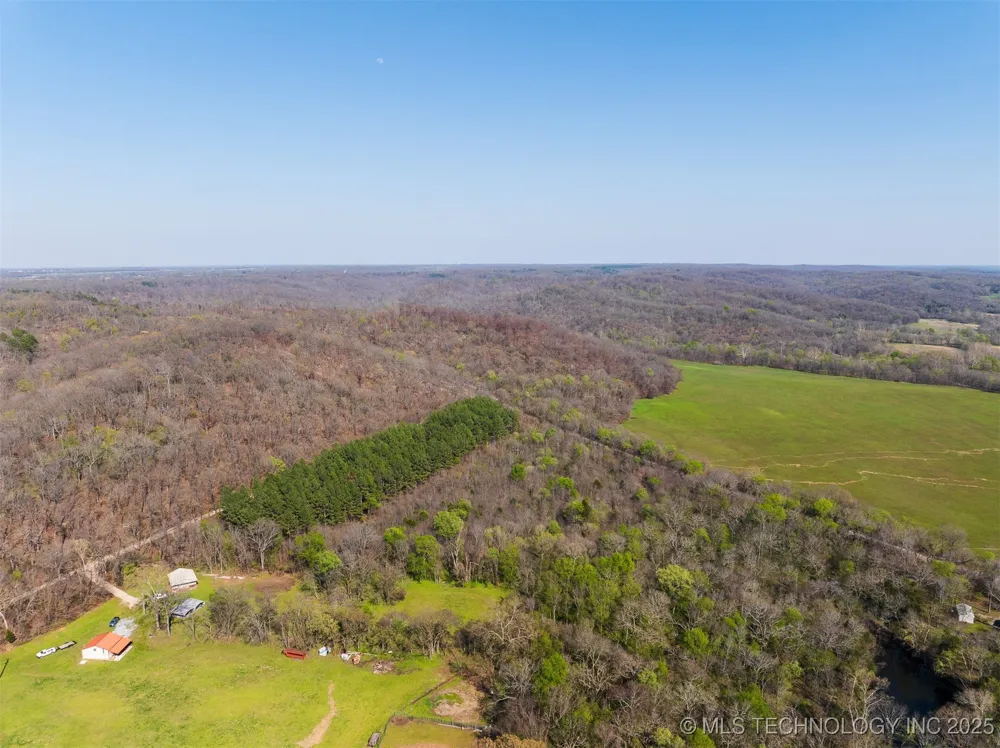 9 S 4530 ROAD Eucha, OK 74342