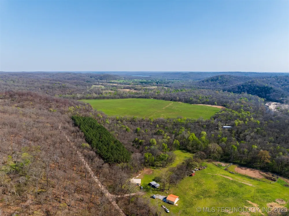 9 S 4530 ROAD Eucha, OK 74342
