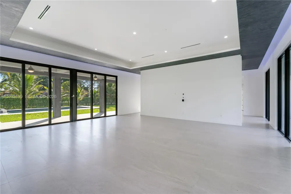 10398 SW 64th St Miami, FL 33173