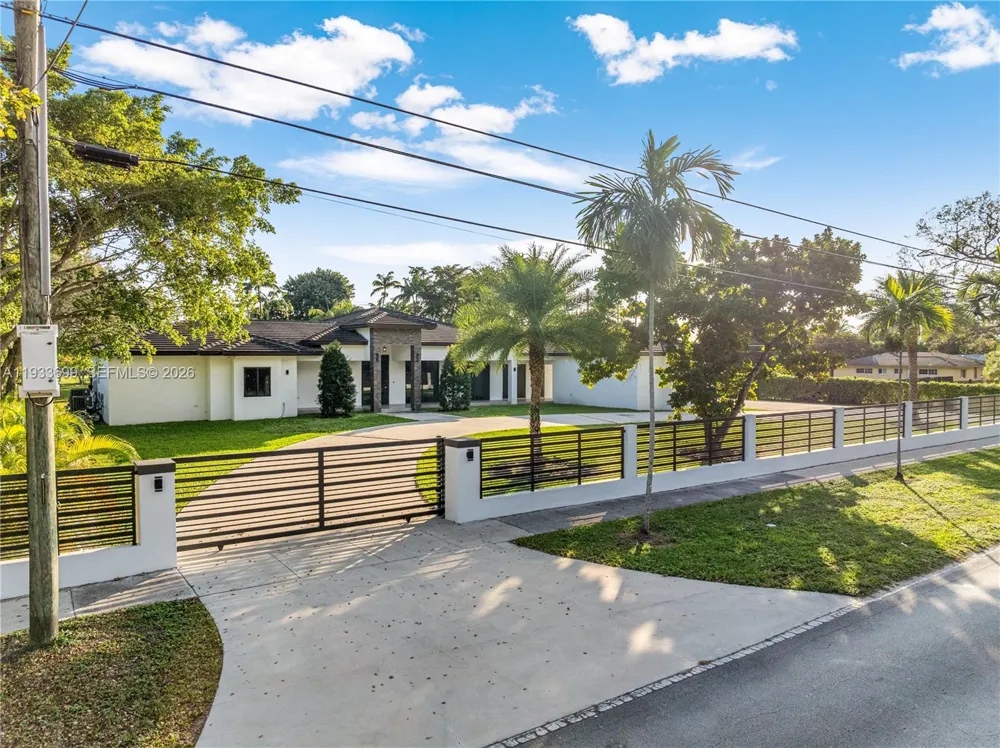 10398 SW 64th St Miami, FL 33173