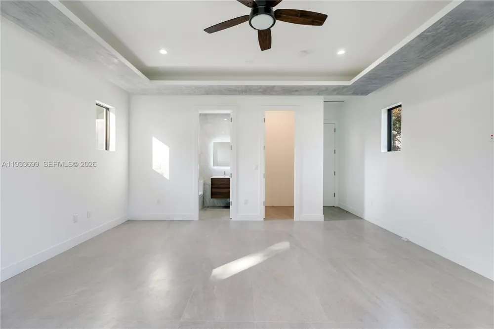 10398 SW 64th St Miami, FL 33173