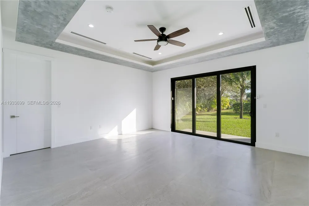 10398 SW 64th St Miami, FL 33173