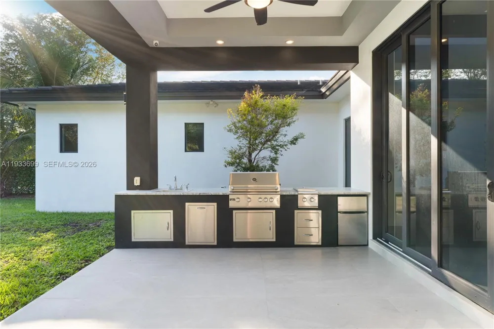 10398 SW 64th St Miami, FL 33173