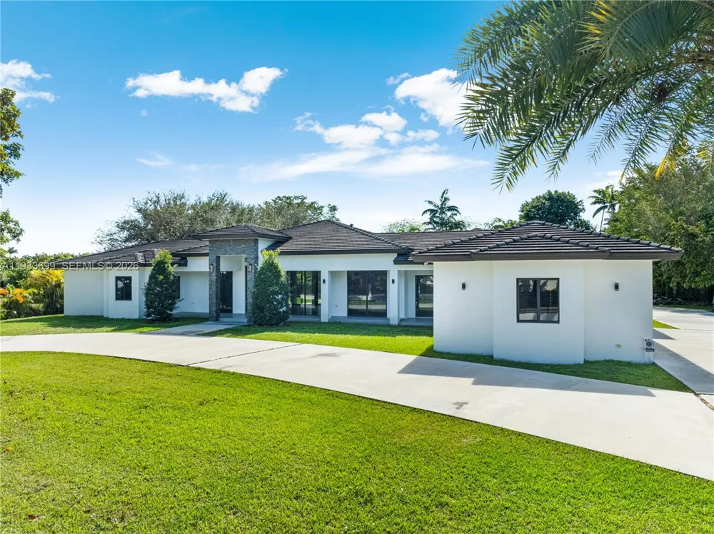 10398 SW 64th St Miami, FL 33173