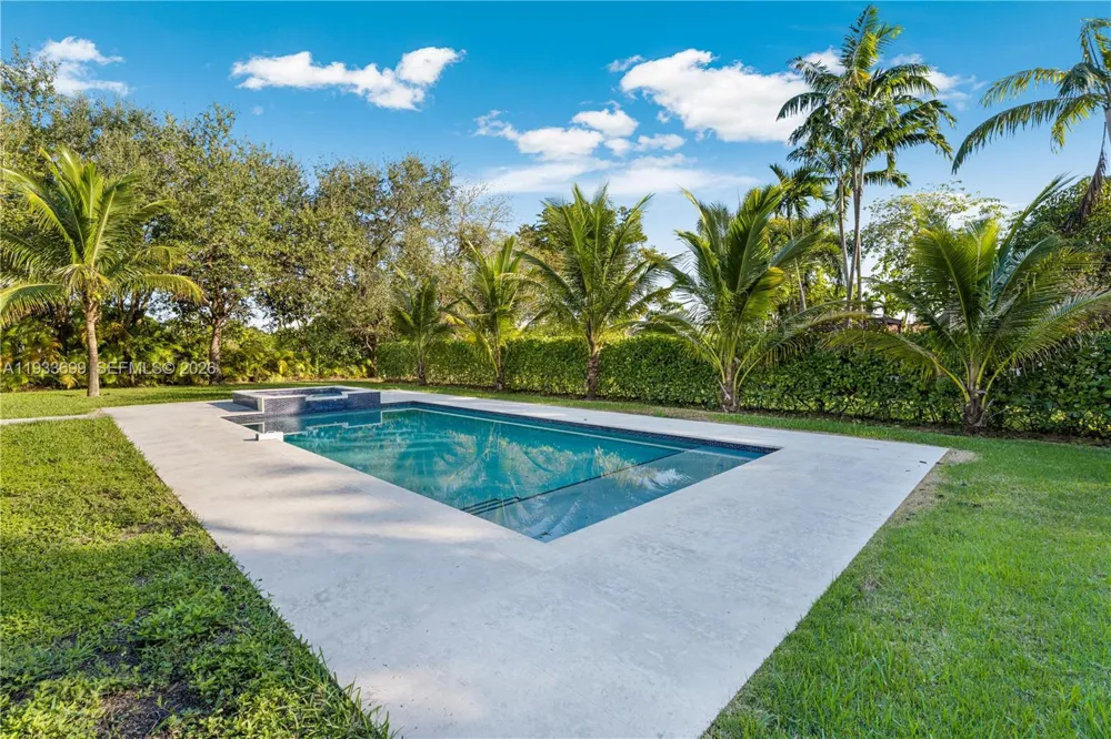10398 SW 64th St Miami, FL 33173