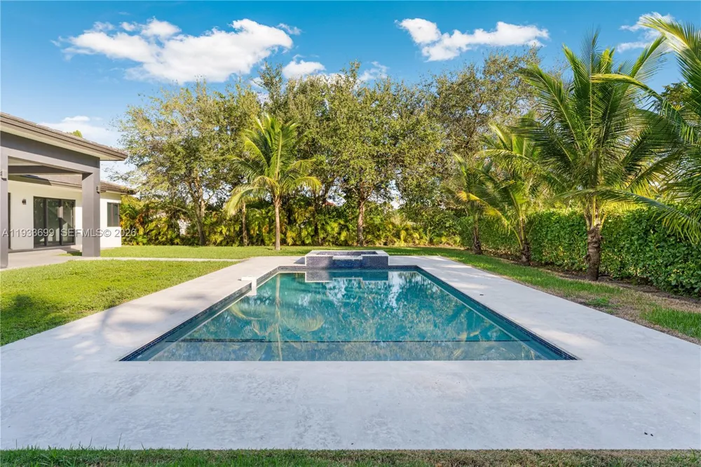 10398 SW 64th St Miami, FL 33173