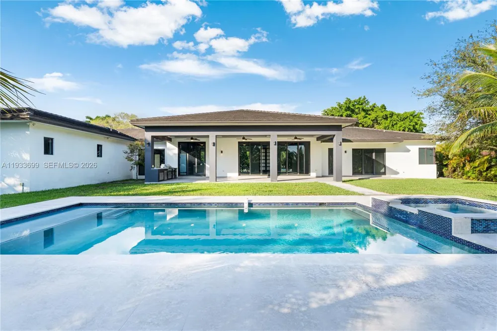 10398 SW 64th St Miami, FL 33173