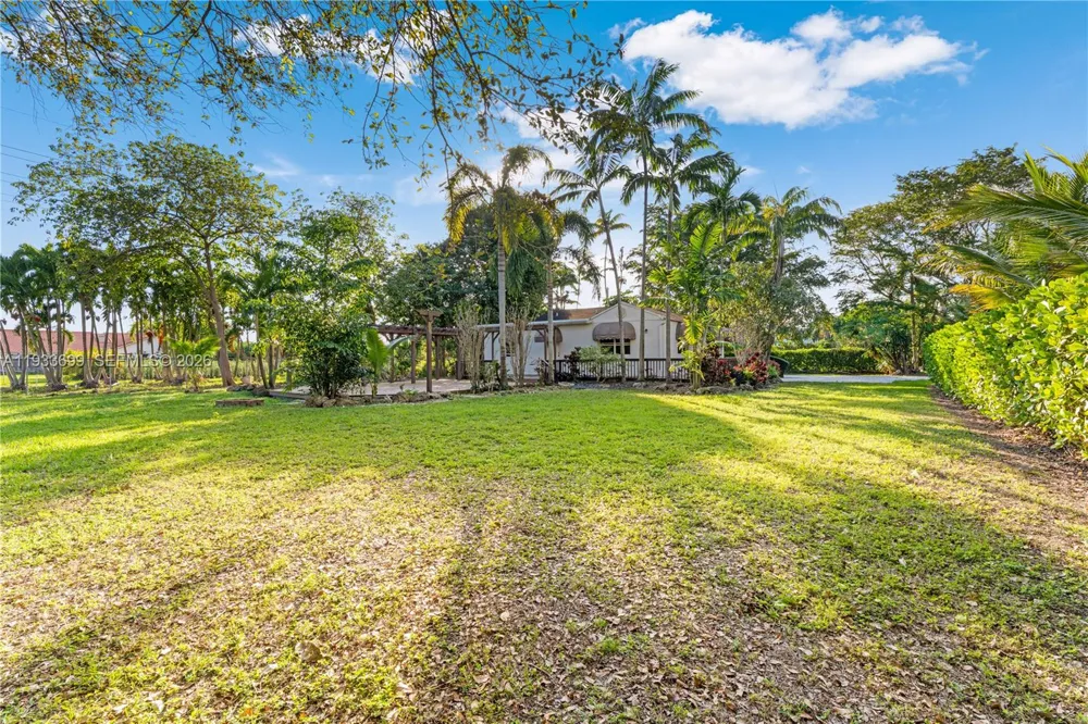 10398 SW 64th St Miami, FL 33173