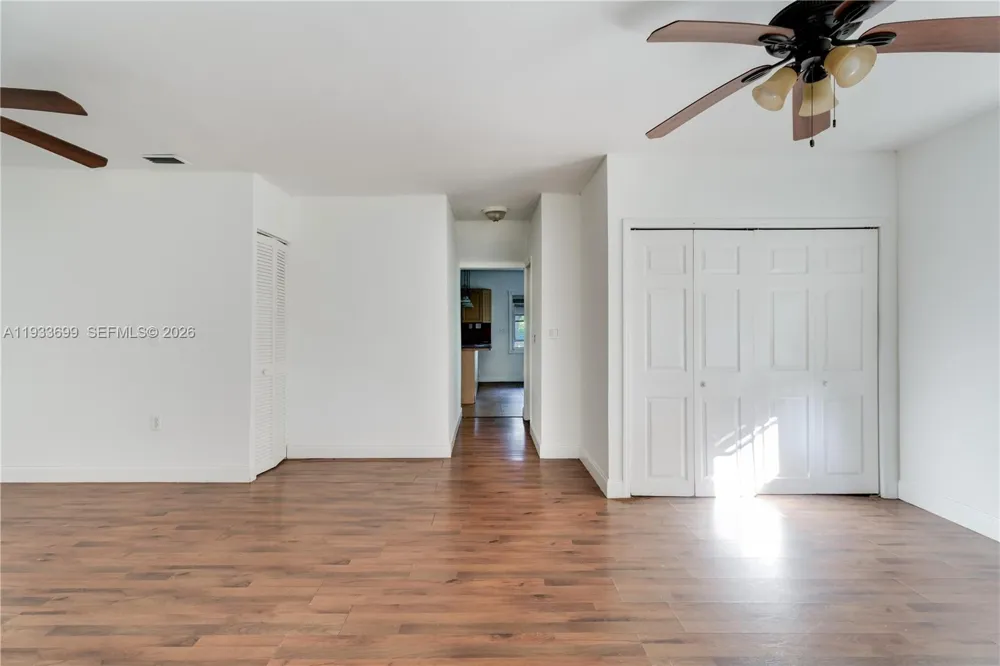 10398 SW 64th St Miami, FL 33173