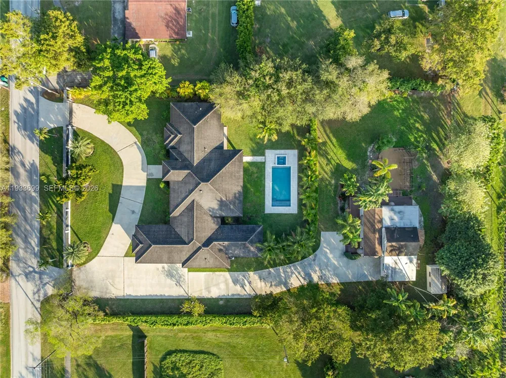 10398 SW 64th St Miami, FL 33173