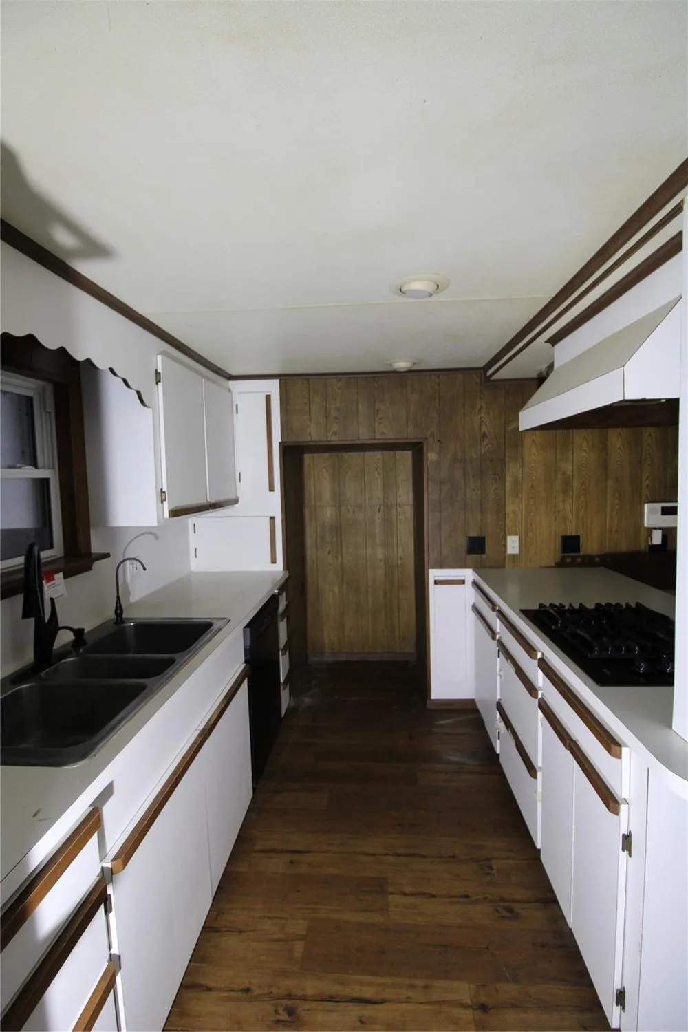 401 E 5th St Sweeny, TX 77480