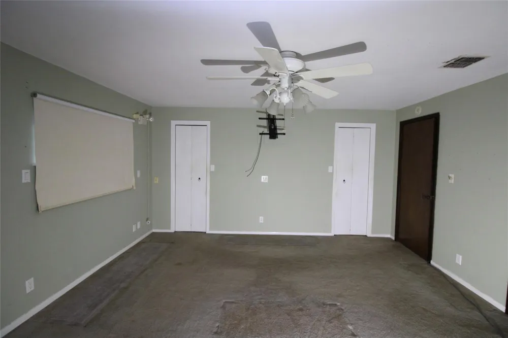 401 E 5th St Sweeny, TX 77480