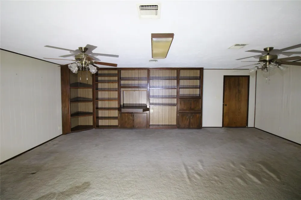 401 E 5th St Sweeny, TX 77480