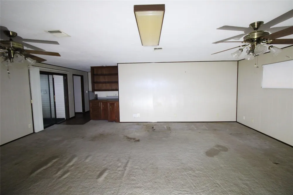 401 E 5th St Sweeny, TX 77480