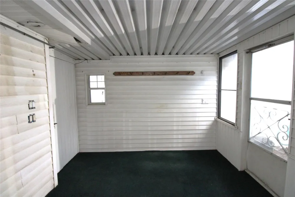 401 E 5th St Sweeny, TX 77480