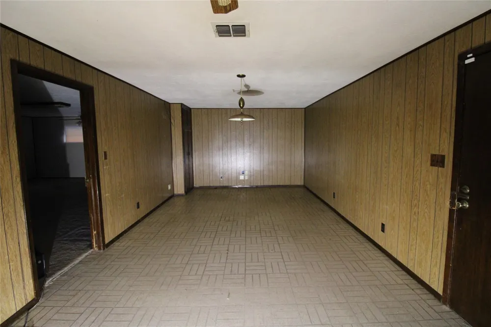 401 E 5th St Sweeny, TX 77480