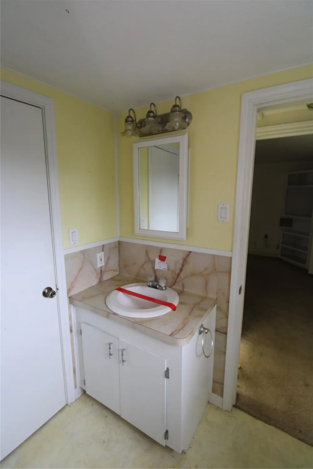 401 E 5th St Sweeny, TX 77480