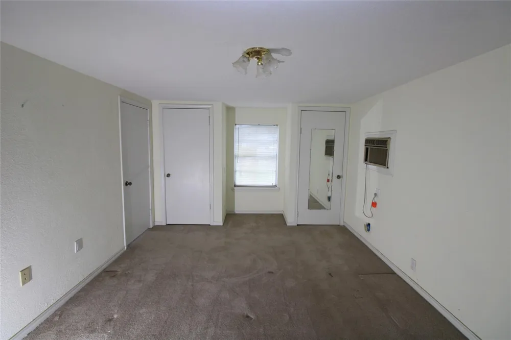 401 E 5th St Sweeny, TX 77480