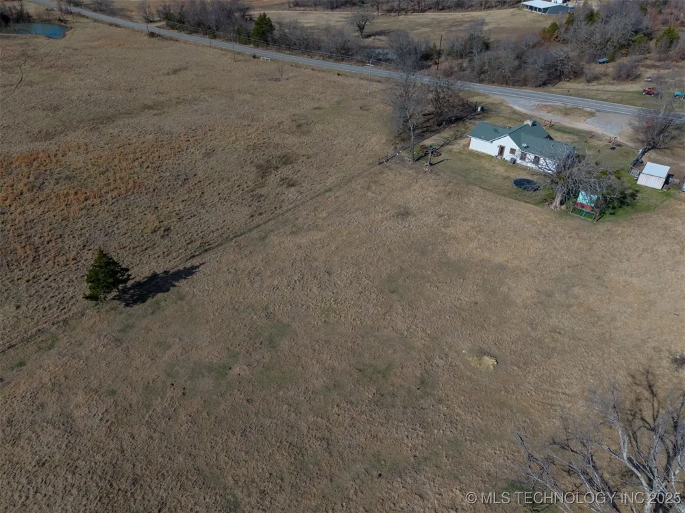 8446 E Greasy Bend Road Stringtown, OK 74569