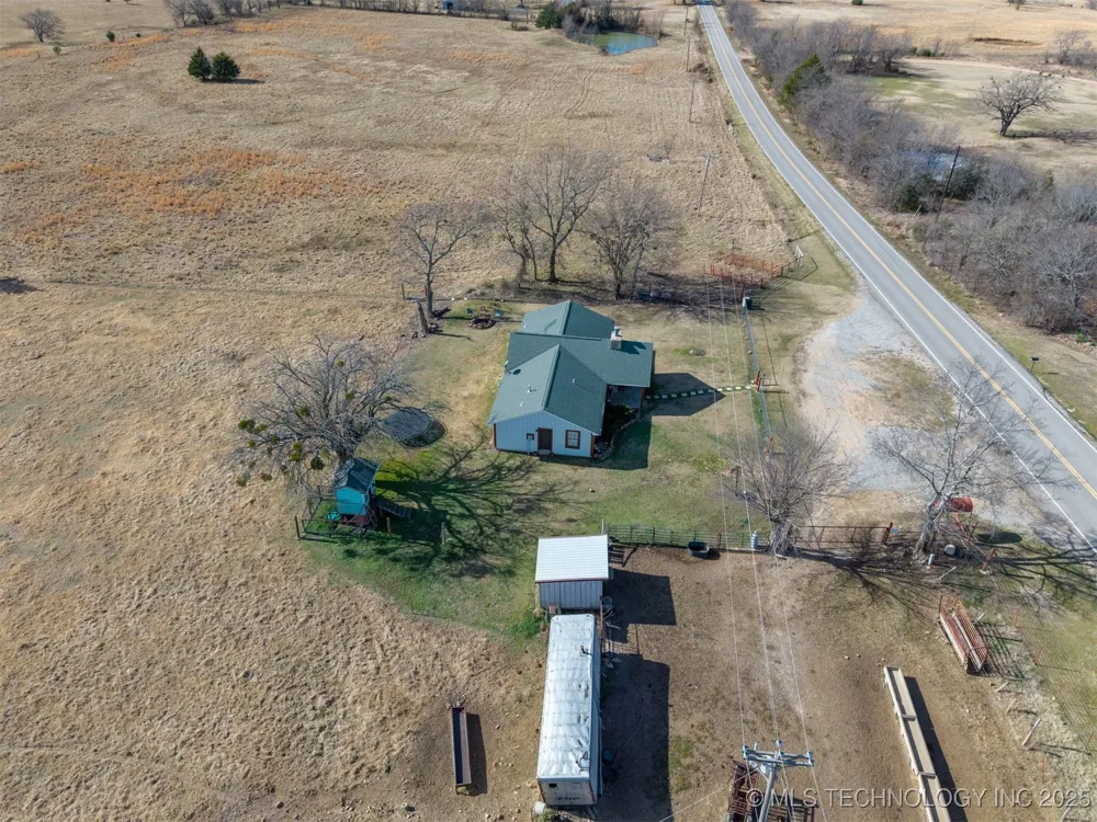 8446 E Greasy Bend Road Stringtown, OK 74569