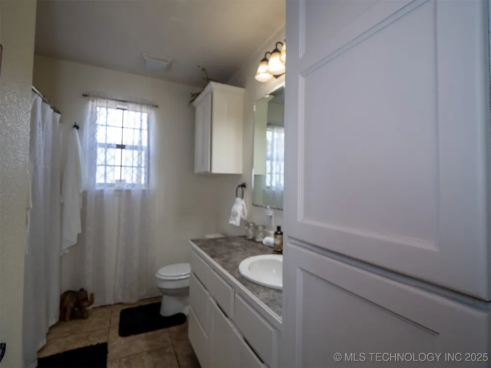 8446 E Greasy Bend Road Stringtown, OK 74569