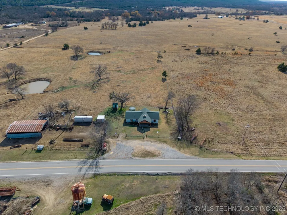 8446 E Greasy Bend Road Stringtown, OK 74569